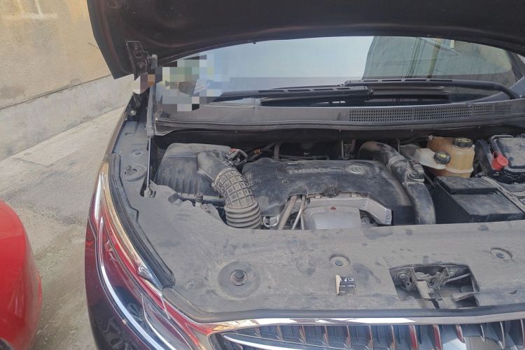 Used Buick GL8 2017 ES 28T Premium Version China V Standard Engine Bay Right