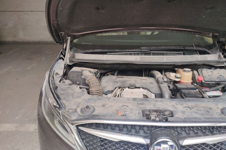 Used Buick GL8 2017 ES 28T Premium Version China V Standard Engine Bay Right
