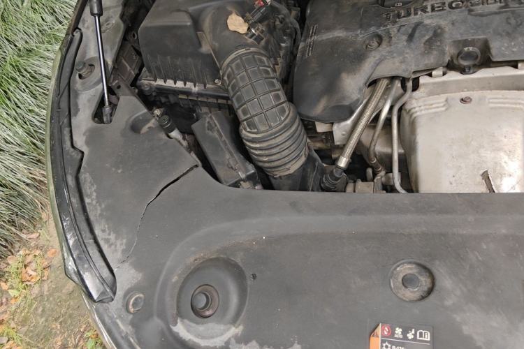 Used Buick GL8 2017 ES 28T Luxury Model China V Standard Engine Bay Right