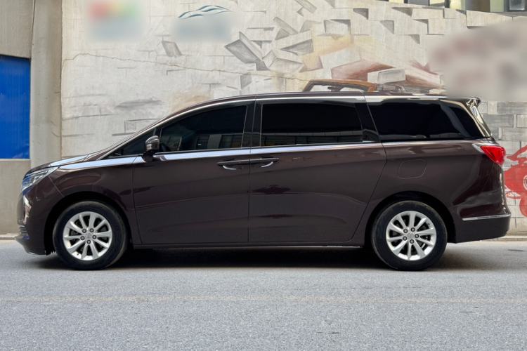 Used Buick GL8 2017 ES 28T Comfort Model China V Standard Exterior 5