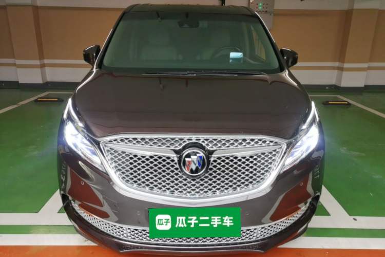 Used Buick GL8 2017 ES 28T Flagship Model China V Standard Front