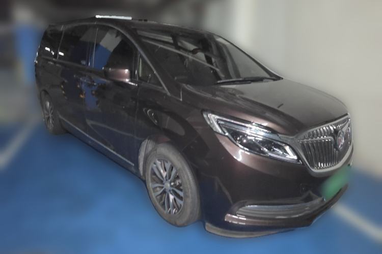 Used Buick GL8 2017 ES 28T Luxury Model China V Standard Front Right 45 Deg
