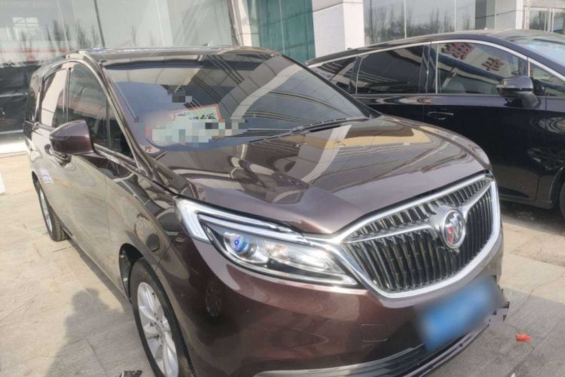 Used Buick GL8 2017 ES 28T Comfort Model China V Standard Front Right 45 Deg