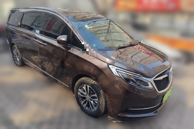 Used Buick GL8 2017 ES 28T Flagship Model China V Standard Front Right 45 Deg