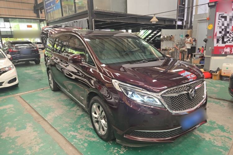 Used Buick GL8 2017 28T Avenir Avia National Emission Standard V Front Right 45 Deg