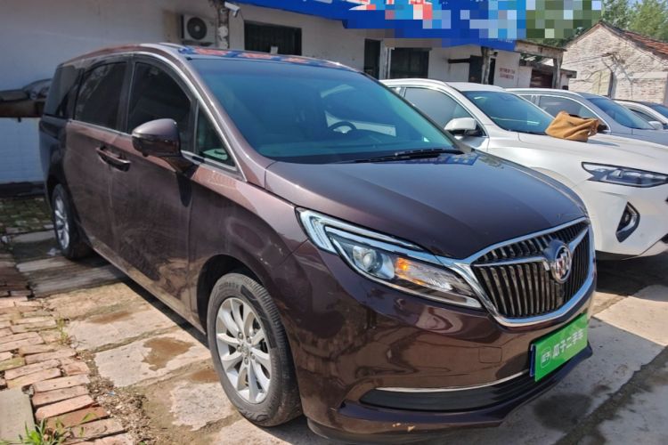 Used Buick GL8 2017 ES 28T Comfort Model China V Standard Front Right 45 Deg