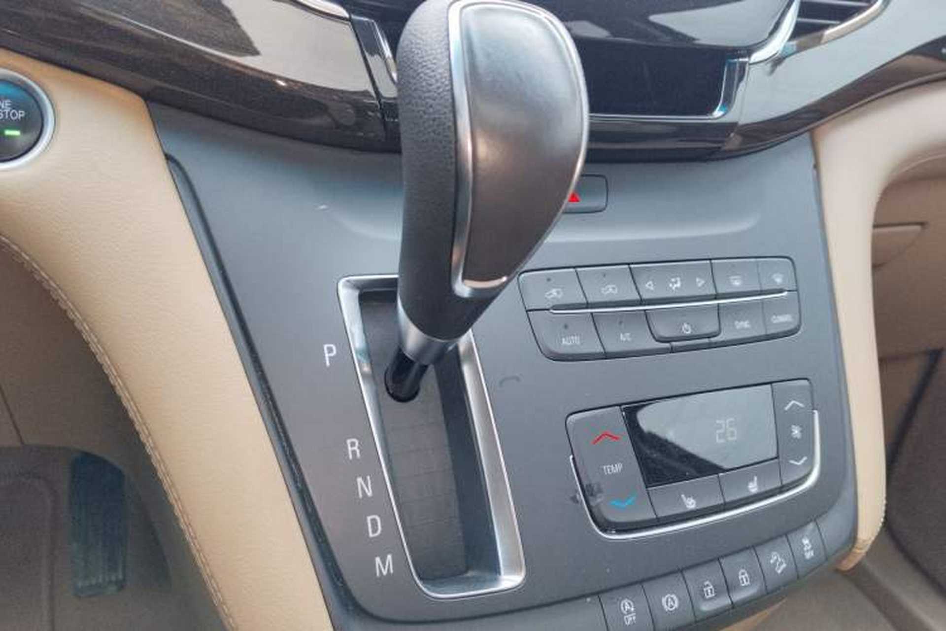 Used Buick GL8 2017 ES 28T Premium Version China V Standard Gear Lever
