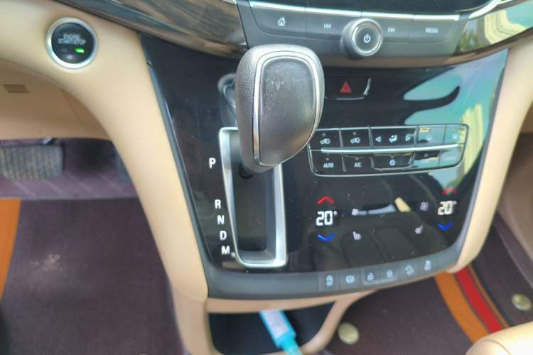 Used Buick GL8 2017 ES 28T Luxury Model China V Standard Gear Lever
