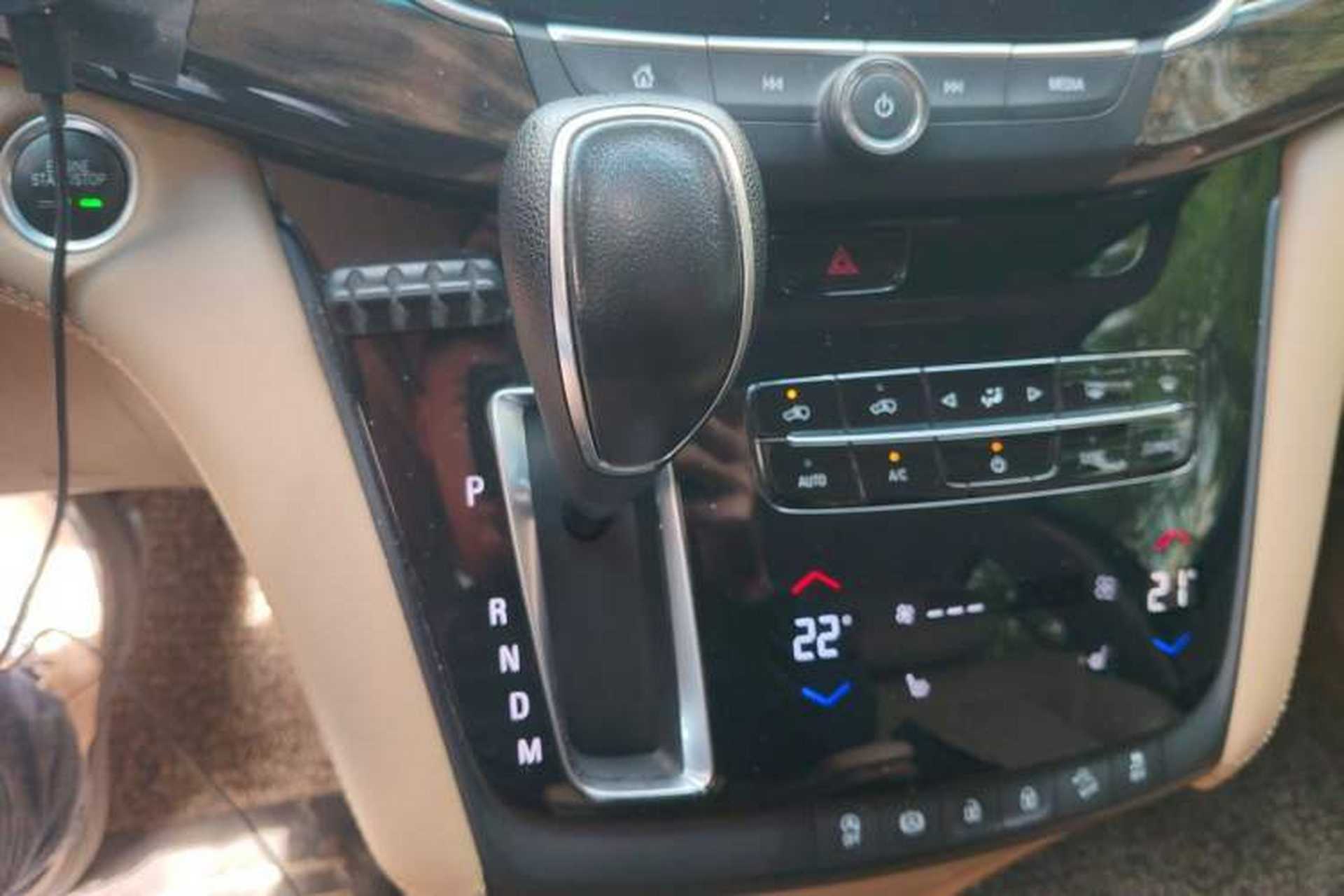Used Buick GL8 2017 ES 28T Luxury Model China V Standard Gear Lever
