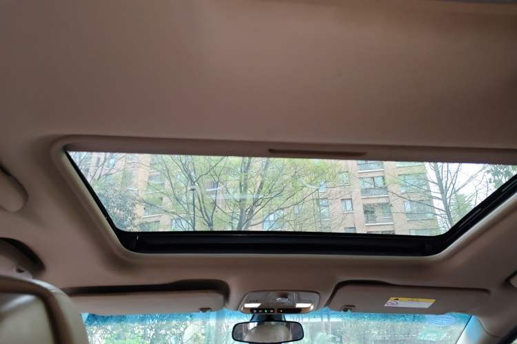 Used Buick GL8 2017 ES 28T Luxury Model China V Standard Headliner