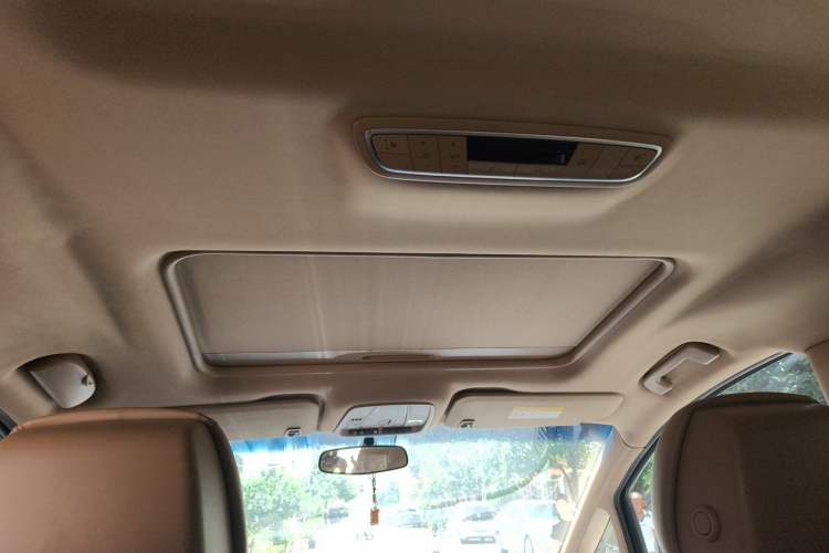 Used Buick GL8 2017 ES 28T Premium Version China V Standard Headliner