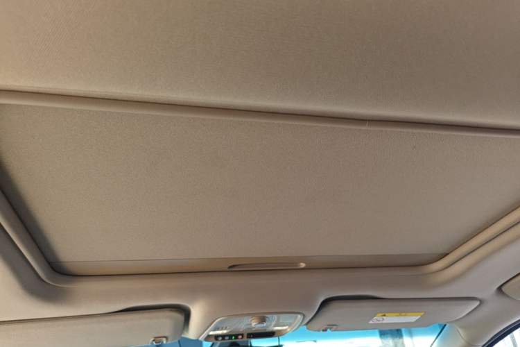 Used Buick GL8 2017 ES 28T Luxury Model China V Standard Headliner