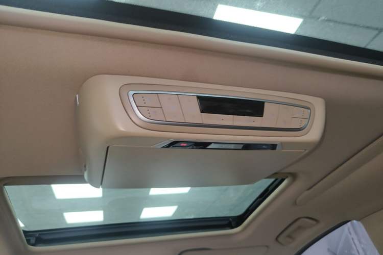 Used Buick GL8 2017 ES 28T Luxury Model China V Standard Headliner