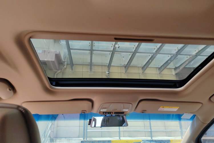 Used Buick GL8 2017 ES 28T Premium Version China V Standard Headliner