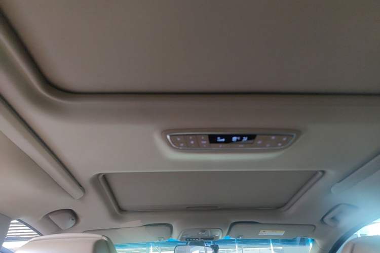 Used Buick GL8 2017 ES 28T Luxury Model China V Standard Headliner