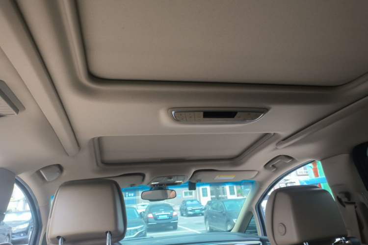 Used Buick GL8 2017 ES 28T Luxury Model China V Standard Headliner