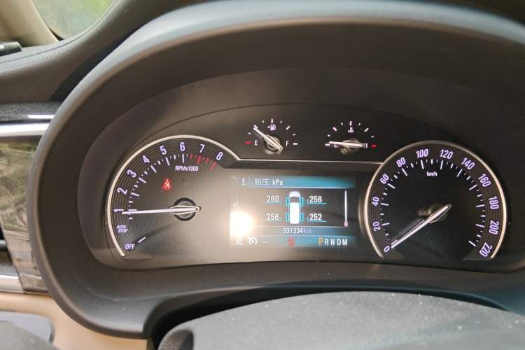 Used Buick GL8 2017 ES 28T Luxury Model China V Standard Instrument Cluster