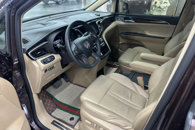 Used Buick GL8 2017 ES 28T Flagship Model China V Standard Interior 1