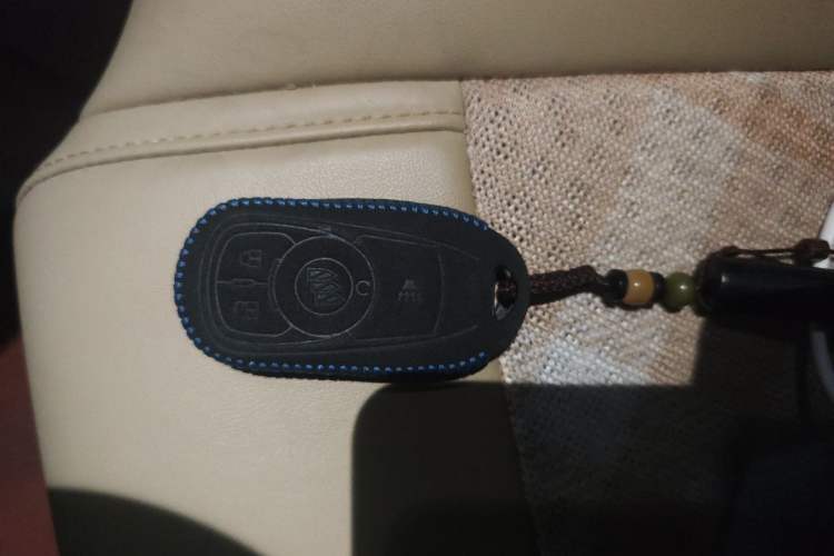 Used Buick GL8 2017 ES 28T Comfort Model China V Standard Interior 1
