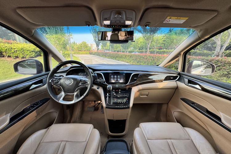 Used Buick GL8 2017 ES 28T Flagship Model China V Standard Interior 2