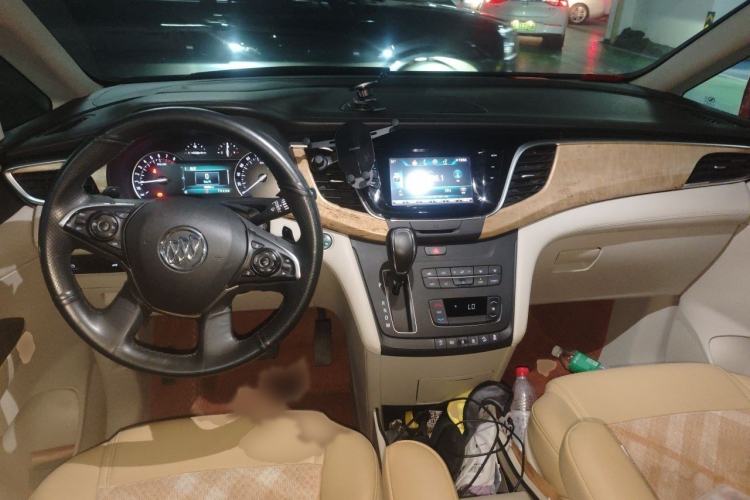 Used Buick GL8 2017 ES 28T Comfort Model China V Standard Interior 2