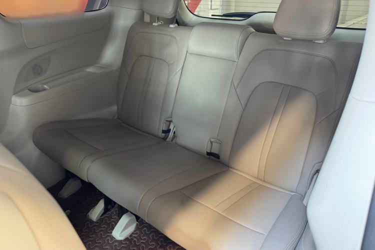 Used Buick GL8 2017 ES 28T Comfort Model China V Standard Interior 3