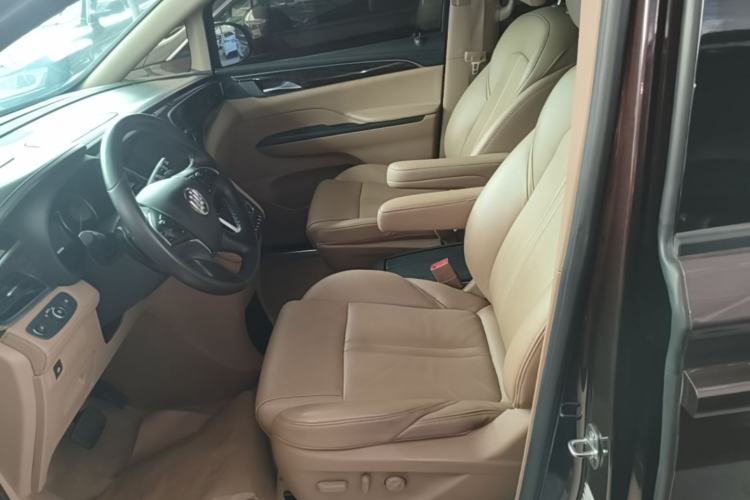 Used Buick GL8 2017 ES 28T Premium Version China V Standard Left Front Seat