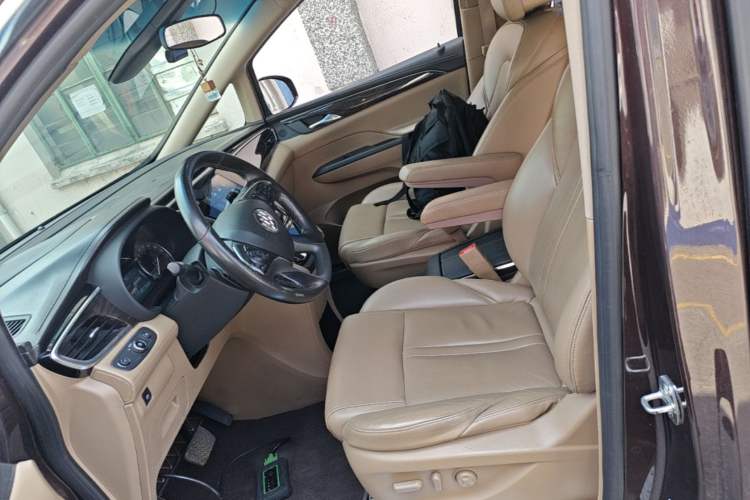 Used Buick GL8 2017 ES 28T Luxury Model China V Standard Left Front Seat