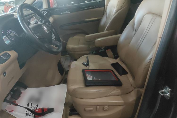 Used Buick GL8 2017 ES 28T Premium Version China V Standard Left Front Seat
