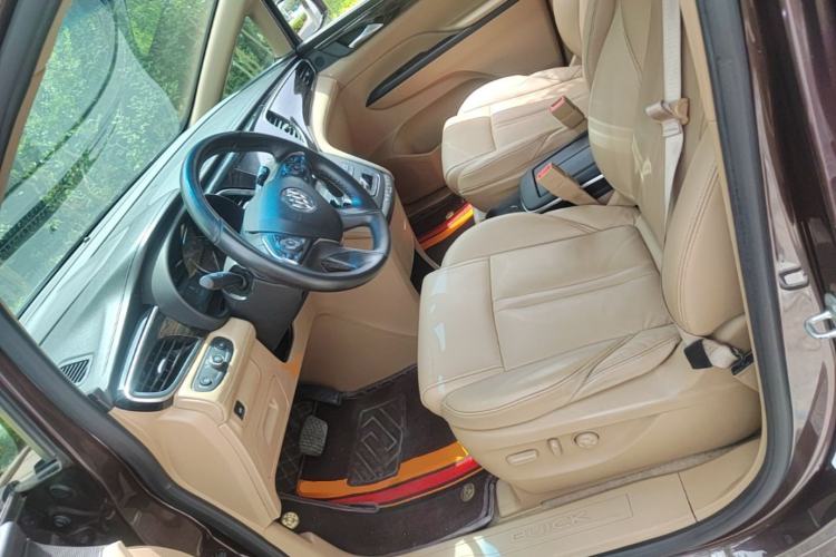 Used Buick GL8 2017 ES 28T Premium Version China V Standard Left Front Seat