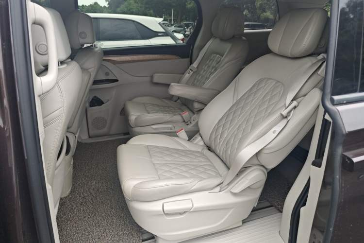 Used Buick GL8 2017 ES 28T Comfort Model China V Standard Left Rear Seat