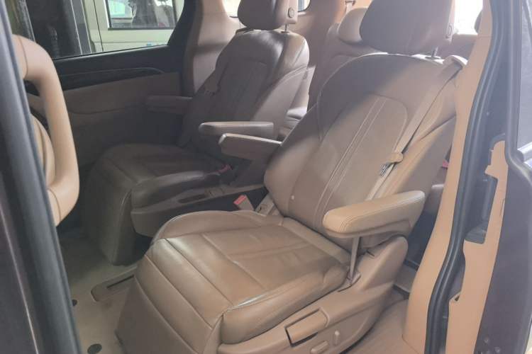Used Buick GL8 2017 ES 28T Luxury Model China V Standard Left Rear Seat