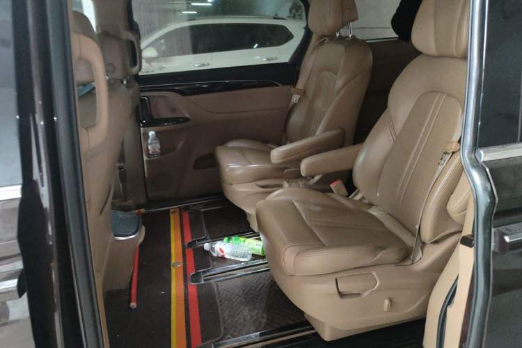 Used Buick GL8 2017 ES 28T Premium Version China V Standard Left Rear Seat