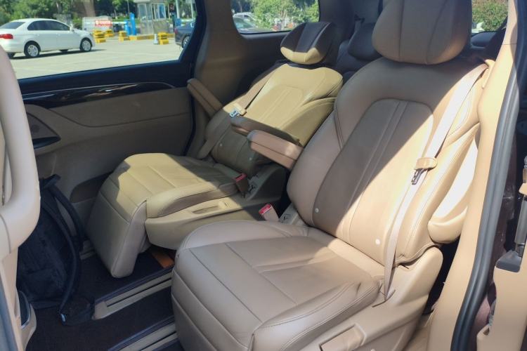 Used Buick GL8 2017 ES 28T Luxury Model China V Standard Left Rear Seat