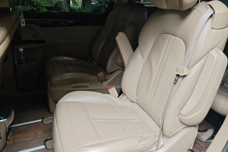 Used Buick GL8 2017 ES 28T Luxury Model China V Standard Left Rear Seat