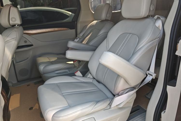Used Buick GL8 2017 ES 28T Comfort Model China V Standard Left Rear Seat