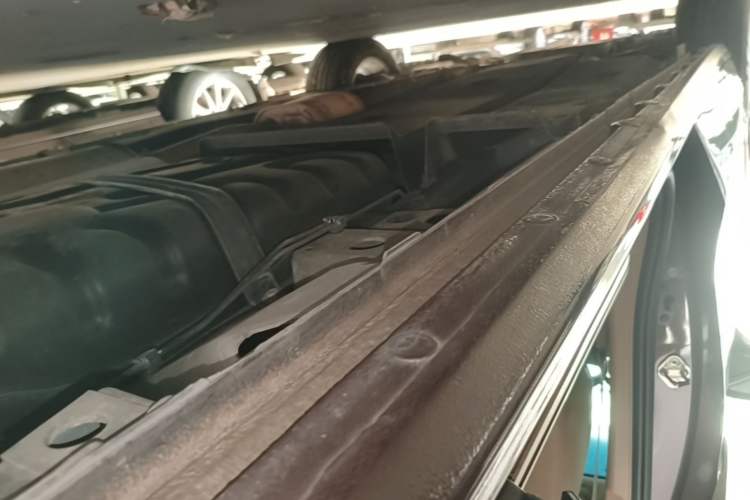 Used Buick GL8 2017 ES 28T Premium Version China V Standard Left Side Sill