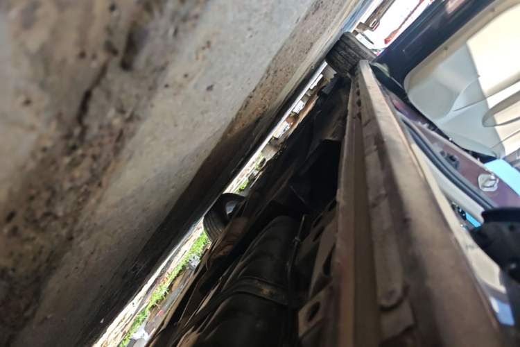 Used Buick GL8 2017 ES 28T Comfort Model China V Standard Left Side Sill