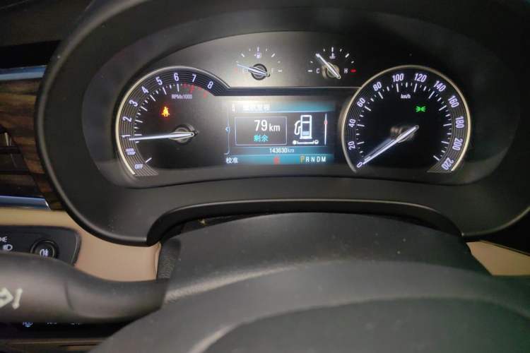 Used Buick GL8 2017 ES 28T Flagship Model China V Standard Odometer Close Up