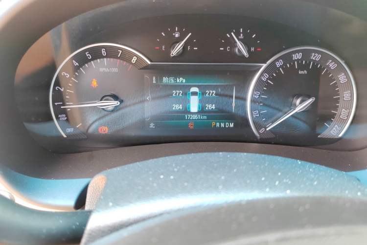 Used Buick GL8 2017 ES 28T Premium Version China V Standard Odometer Close Up