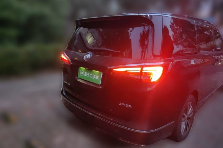 Used Buick GL8 2017 ES 28T Flagship Model China V Standard Rear