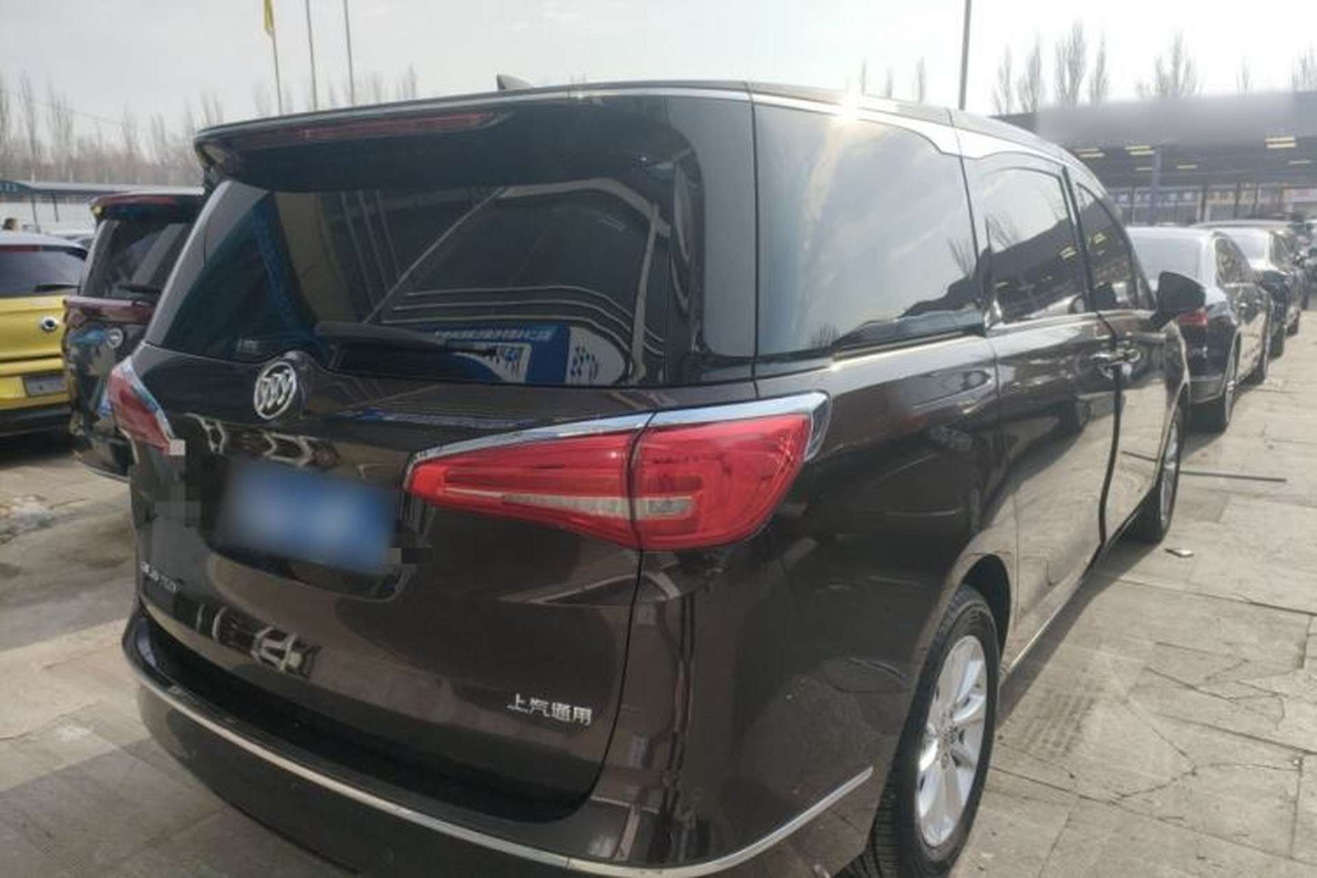 Used Buick GL8 2017 ES 28T Comfort Model China V Standard Rear Right 45 Deg