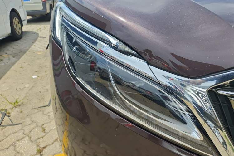 Used Buick GL8 2017 ES 28T Premium Version China V Standard Right Front Headlight