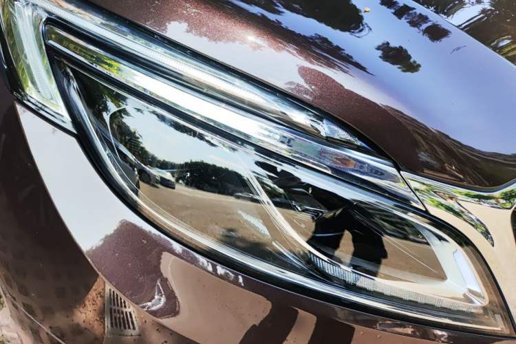 Used Buick GL8 2017 ES 28T Flagship Model China V Standard Right Front Headlight
