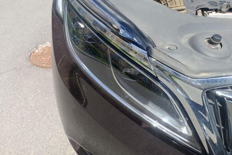 Used Buick GL8 2017 ES 28T Luxury Model China V Standard Right Front Headlight