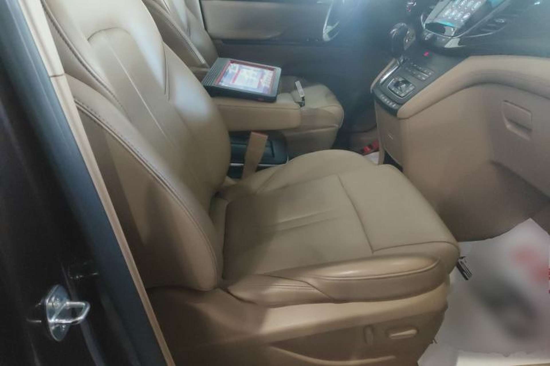 Used Buick GL8 2017 ES 28T Premium Version China V Standard Right Front Seat