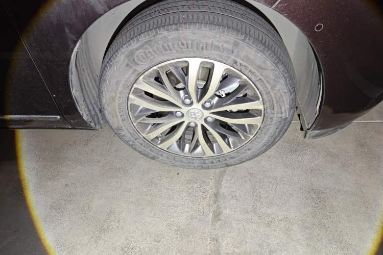 Used Buick GL8 2017 ES 28T Flagship Model China V Standard Right Front Wheel Hub