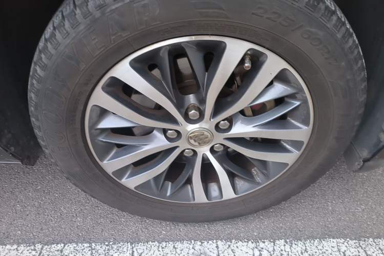 Used Buick GL8 2017 ES 28T Luxury Model China V Standard Right Front Wheel Hub