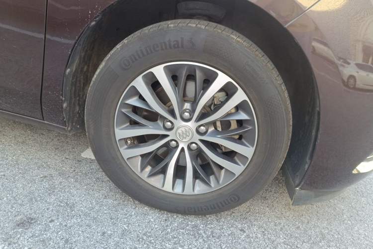 Used Buick GL8 2017 ES 28T Luxury Model China V Standard Right Front Wheel Hub