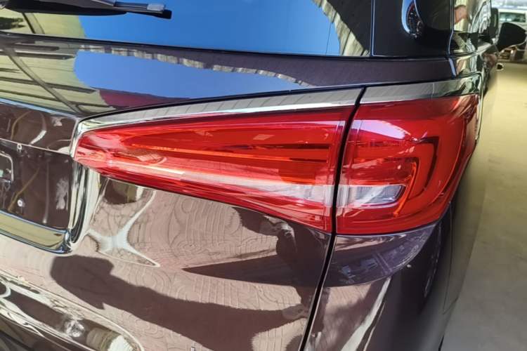 Used Buick GL8 2017 ES 28T Premium Version China V Standard Right Rear Taillight